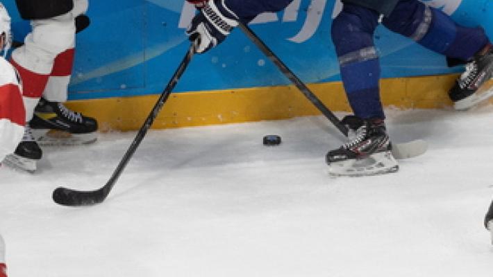 Bolzano, il giocatore di hockey Andreas Palla muore durante una partita 