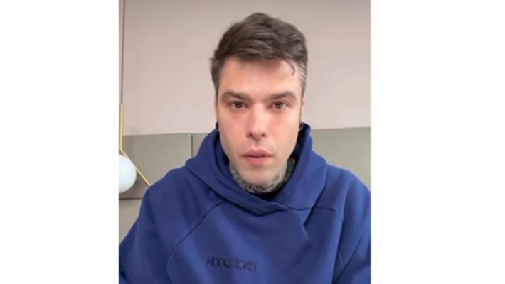Fedez in lacrime: "Ho un problema di salute, dovrò sottopormi a un percorso di cure"