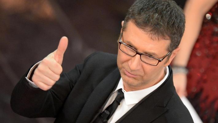 Fabio Fazio: "In Rete video pubblicitari con la mia voce alterata tramite l'IA.  Sono tutte bufale. Pronto alla denuncia"