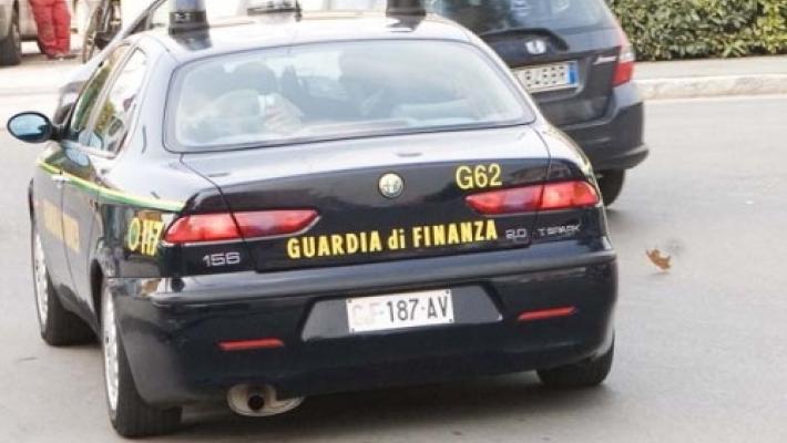 Frode Iva in commercio carburanti, sequestri Gdf per 3,8 mln