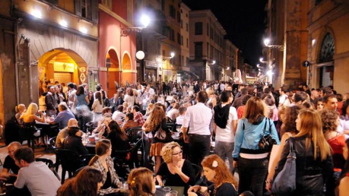 Parma, 43 esercenti chiedono al sindaco Guerra il "Delegato della notte"