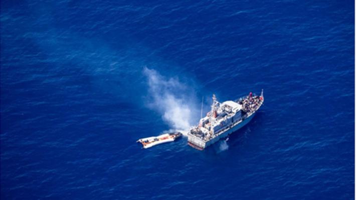 Sea Watch: 'Gommone in difficoltà, marina non interviene, soccorsi libici'