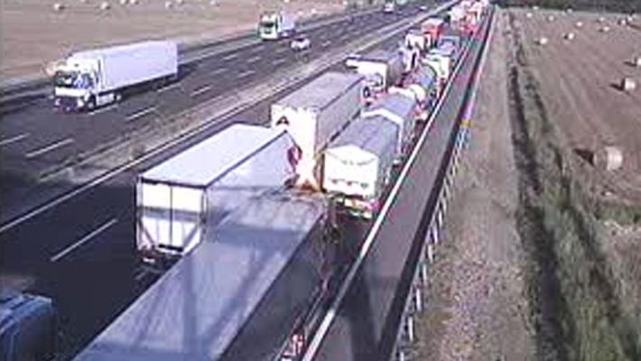 Scontro tra auto e tir su nel Modenese,  morte tre donne di Sassuolo. La A1 riaperta dopo ore