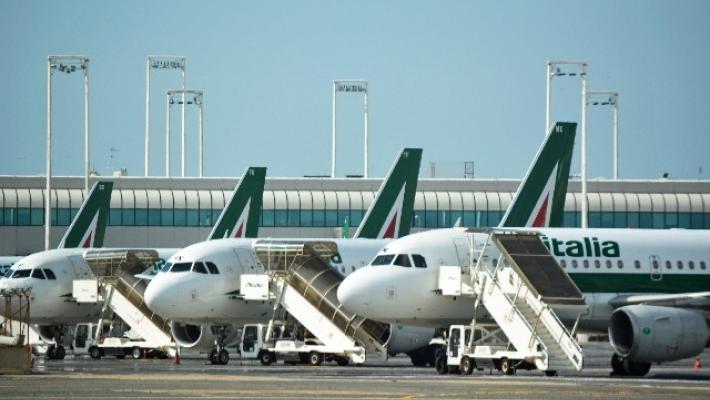 Lotito formalizza un'offerta per Alitalia. Conte: "Valuteremo tutto"