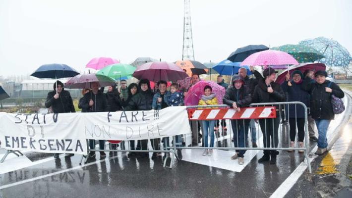 Doppia marcia sul Po, arrivano i carabinieri