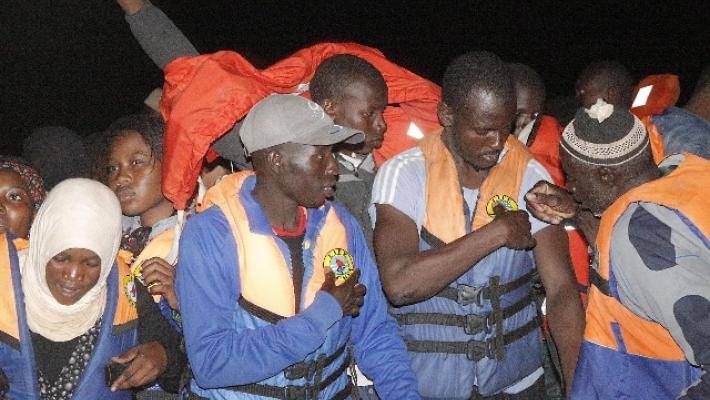 Cento migranti sbarcati a Lampedusa