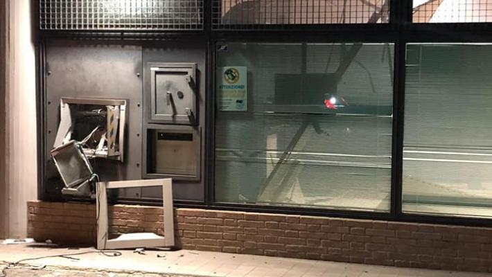 Assalto al bancomat con l'esplosivo