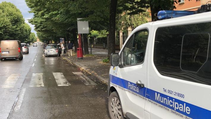 Sta meglio la donna investita sulle strisce