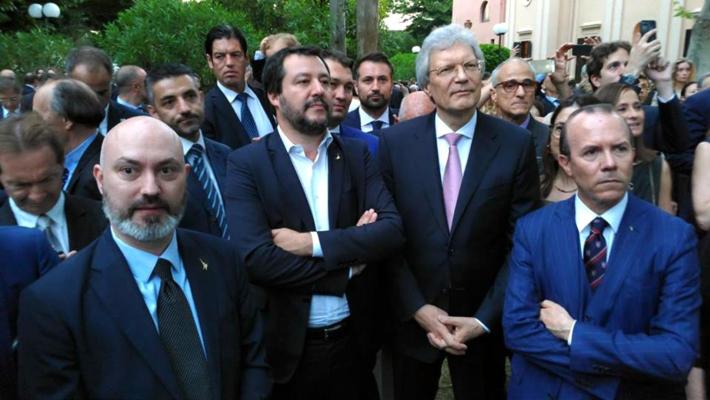 Savoini: 'Ero nello staff di Salvini'. La replica: 'E' falso'