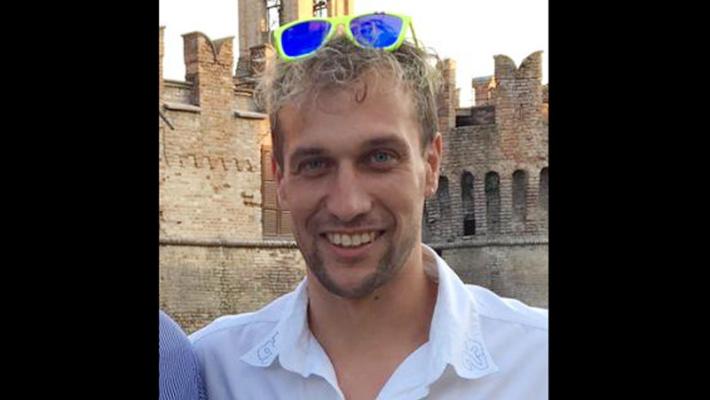 Si schianta in una gara sul Po: ricoverato al Maggiore, in gravi condizioni, il campione Alex Cremona