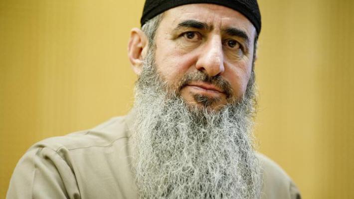 Il Mullah Krekar arrestato in Norvegia: era stato condannato ieri in Italia
