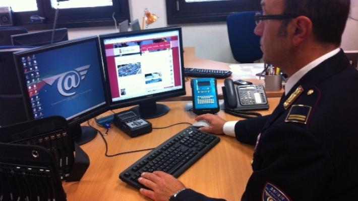 Violenta la figlia di 2 anni e mette video in rete, arrestato un 46enne di Treviso