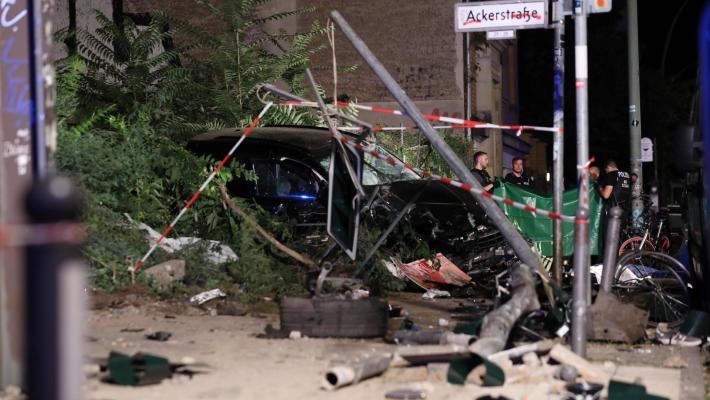 Berlino, Porsche piomba sulla folla: almeno 4 morti