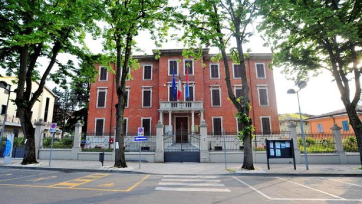 Manca il pagamento di una retta. E la bambina non viene presa in classe 