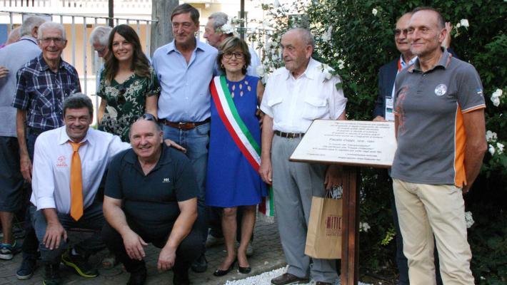 Collecchio non dimentica: una targa e tanto affetto per Coppi