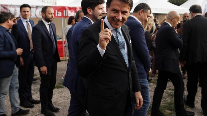 Conte: 'Renzi mi ha sorpreso, ma il governo è sostenibile'