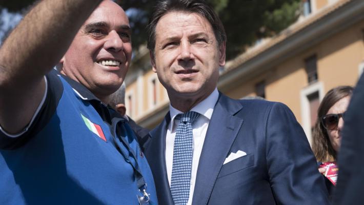 Conte: 'Eviteremo l'aumento dell'Iva. Salvini è stato isolato anche da Orban'
