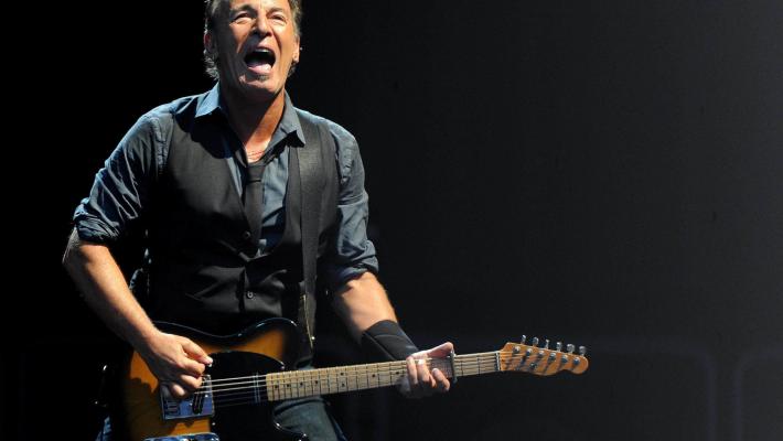 Tam tam sui social per chiedere l'annullamento del concerto  di Springsteen a Ferrara