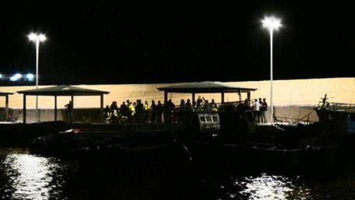Migranti, altri tre mini sbarchi a Lampedusa: approdati in 80