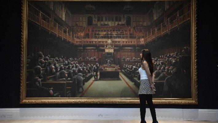 Asta record per un dipinto Banksy a Londra: 11,1 milioni di euro