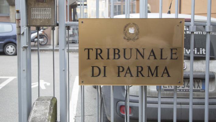 Si innamora di una escort, e lei gli 'brucia' 97mila euro