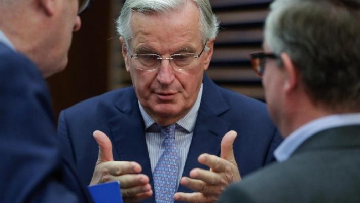 Francia, passa la sfiducia, cade il governo Barnier