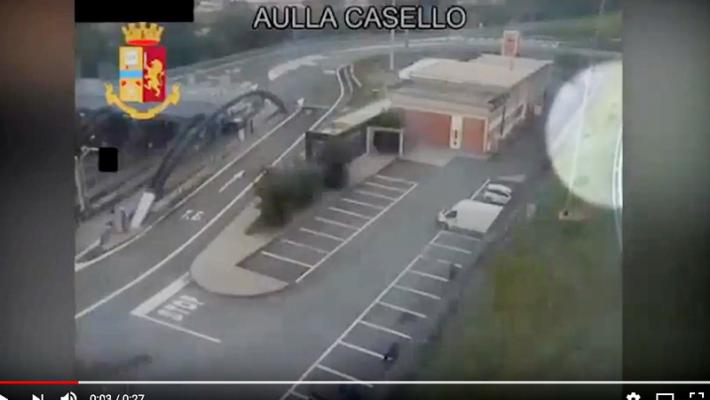 Contromano in A15 e inversione a U: diffuso il video