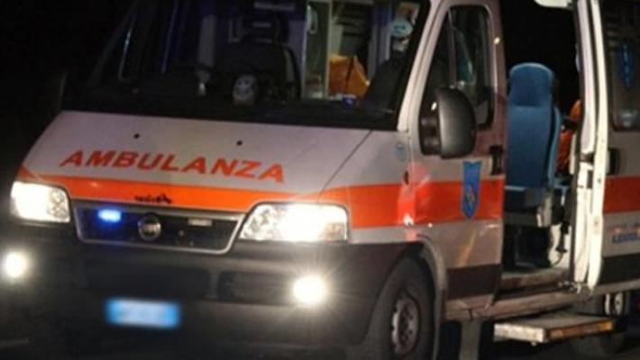Casalbaroncolo, auto fuori strada all'alba: un ferito grave. Incidenti anche a Sorbolo e Albareto