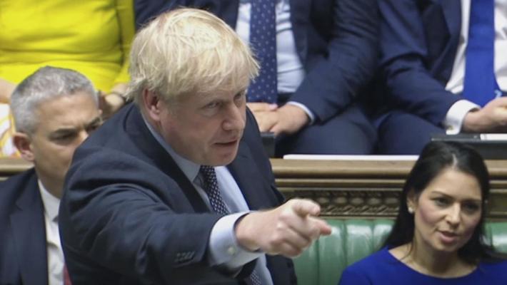 Brexit: stop a Johnson, la Camera rinvia il voto sul deal 