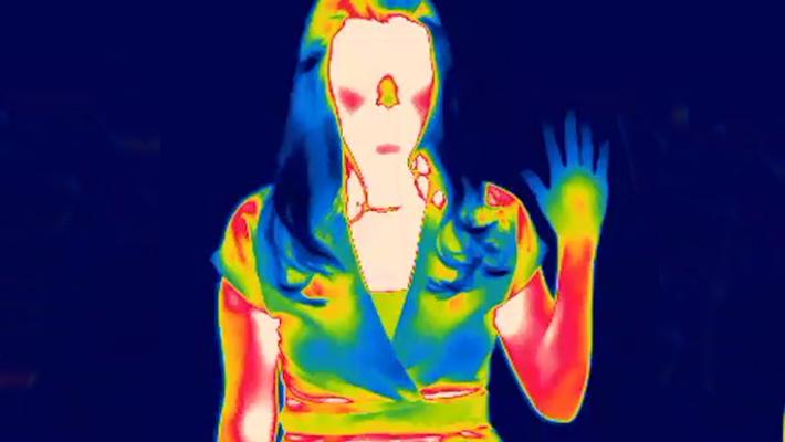 Scopre al museo di avere il cancro (Con la fotocamera termica in esposizione)