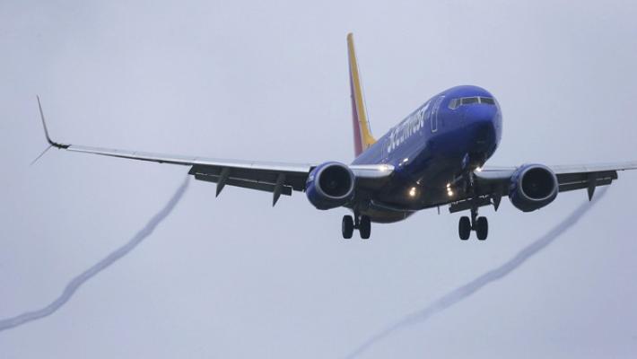 Crepe in un Boeing 737, controlli di Qantas e Virgin