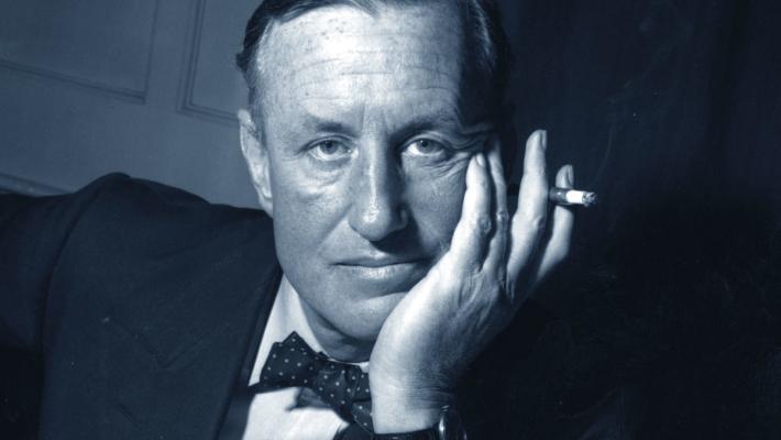 Passione, erotismo sado-maso e Bond: all'asta le lettere di Ian Fleming alla moglie