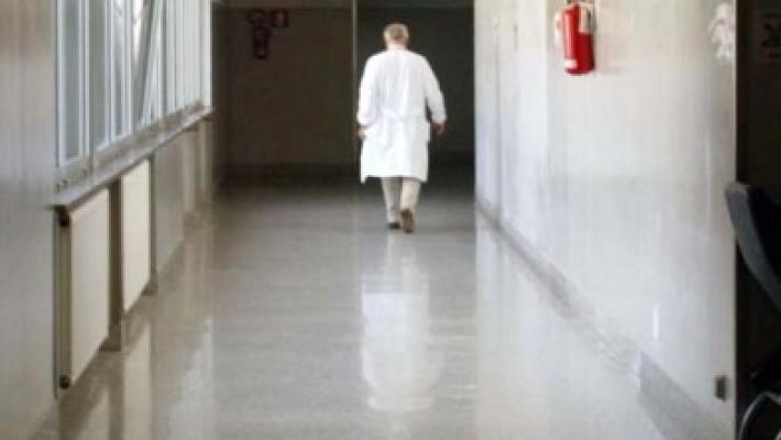 Alzheimer, scoperta molecola che blocca la malattia 