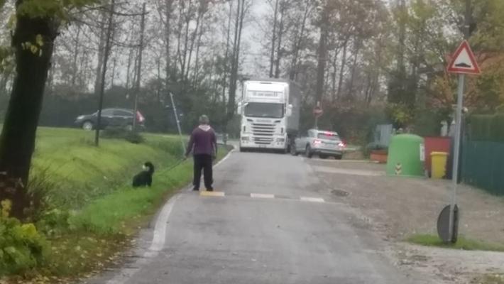 Ravadese, gli abitanti di via Case Vecchie: «Siamo abbandonati»