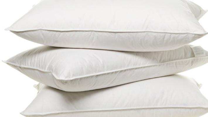 Dimmi in quale posizione dormi e ti dirò quale cuscino fa per te