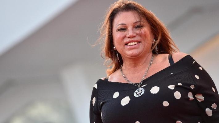 Non avrebbe pagato il conto: Serena Grandi a processo