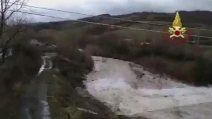 Trovato morto il motociclista caduto in un fiume nel Mugello