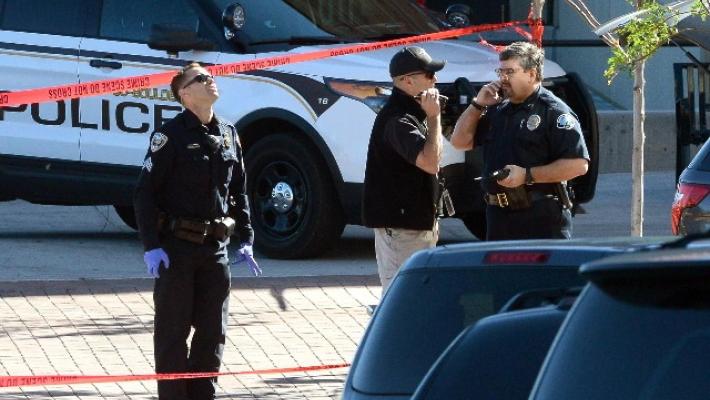 Colorado, spari in  un centro commerciale: morto un 17enne