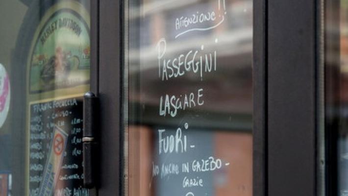 Niente passeggini in focacceria