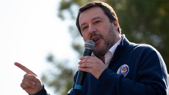 Nave Gregoretti, via libera dalla giunta al processo a Salvini: ora deciderà l'aula