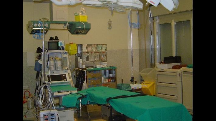 Rimosso un tumore di 2 chili dal fegato di una bimba di 10 mesi: intervento record a Roma 
