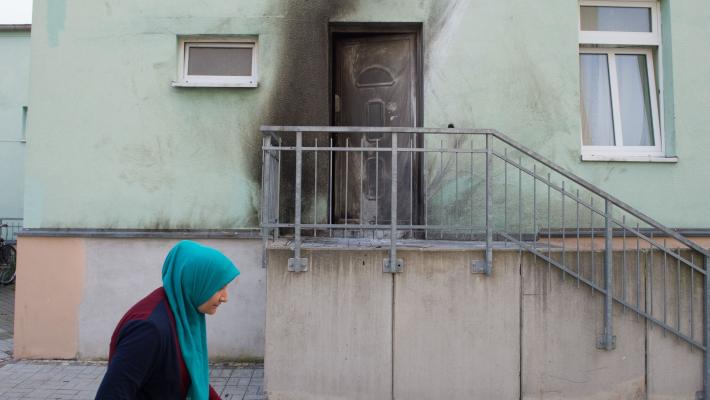 Bombe davanti a moschea e centro congressi a Dresda