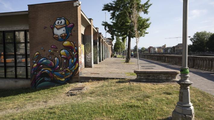 Spaccio sul Lungoparma: patteggia la «cassiera»