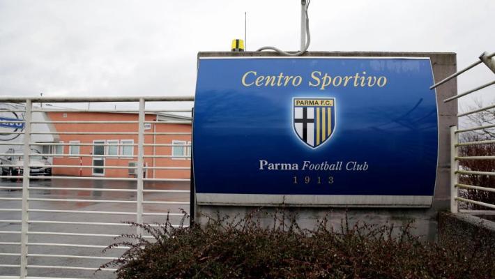 Il Parma è costretto a fallire per salvarsi