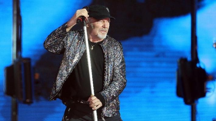 Minacce a Vasco Rossi su Fb e lui: 'Ti aspetto amico'