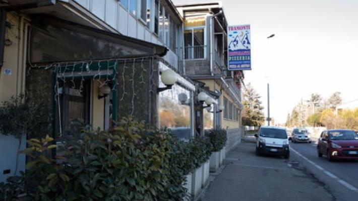 Raid notturno alla pizzeria Tramonti