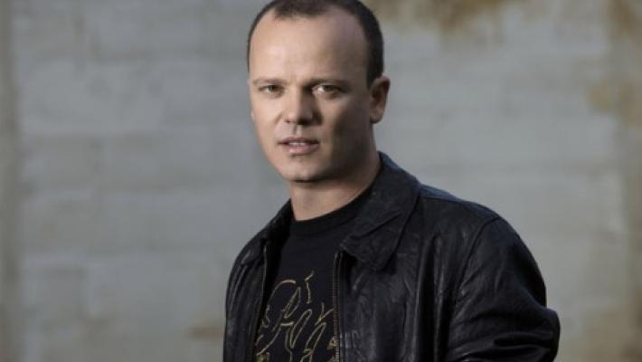 Pintus, Gigi D'Alessio e il musical Ghost rinviati: ecco le nuove date