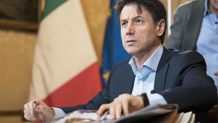 Ecco il testo del nuovo decreto: chi chiude e chi resta aperto