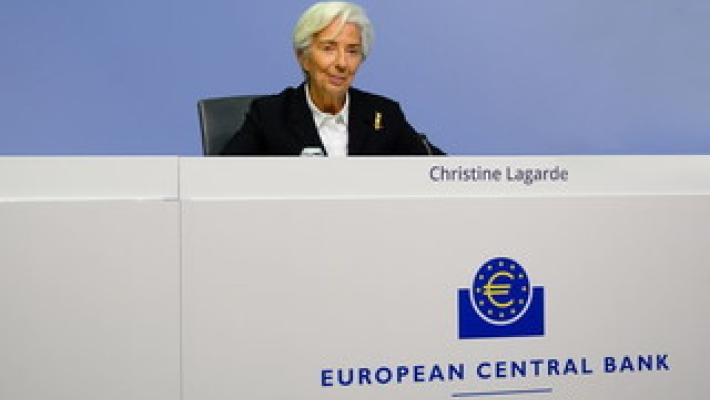 La Bce lascia i tassi fermi e vara un Qe da 120 mld
