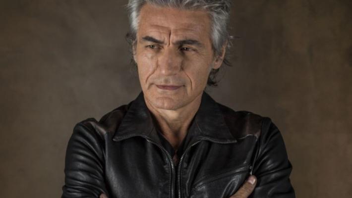 Ligabue compie 60 anni "condivido un brindisi con tutti da casa"